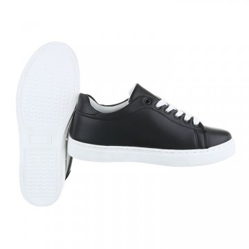 Sneakers versierd zwart